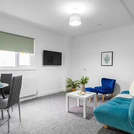 Livestay Affordable En-suite Studio In London, N14 * East Barnet