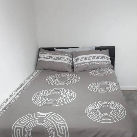 Spacious Two Bedrooms Apartment