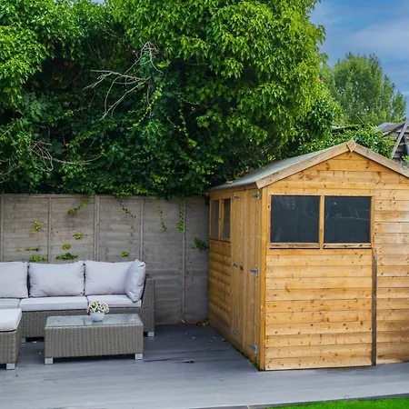 Entire House In Wimbledon Holiday home