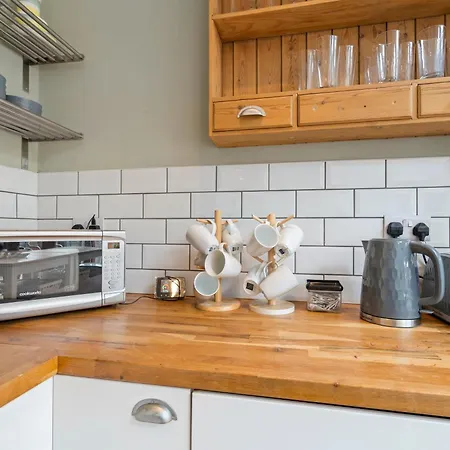 Entire House In Wimbledon London