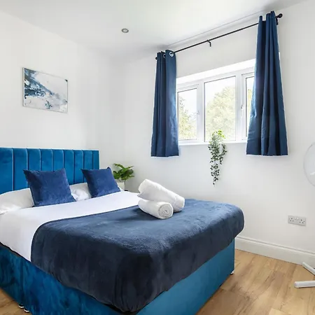 Gem - 2 Bed House, 6 Mins From Liverpool Street, Shops & Restaurants Holiday home London