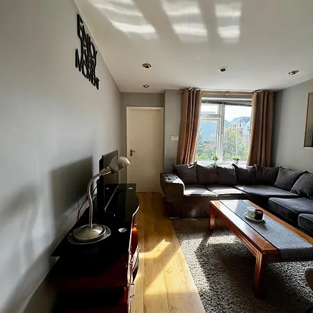 Amazing En-suite In Finchley アパート