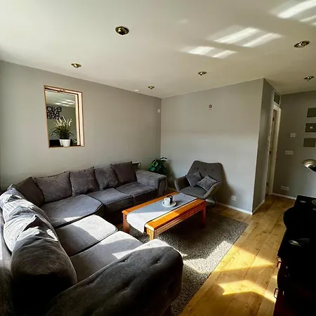 アパート Amazing En-suite In Finchley ロンドン