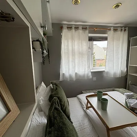 アパート Amazing En-suite In Finchley ロンドン