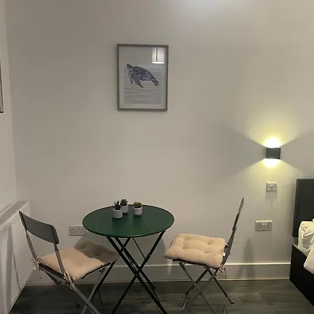 Amazing 2 - East Apartment
