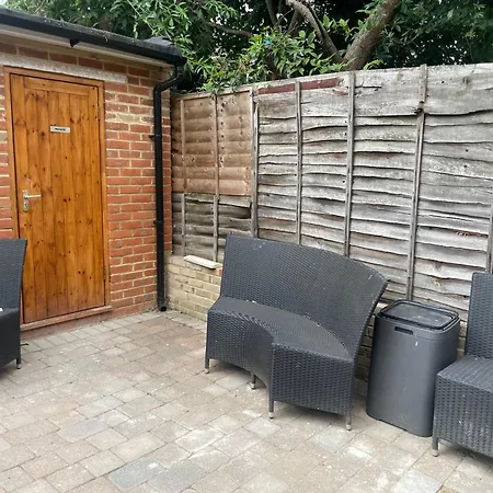 Amazing 2 - East Apartment London
