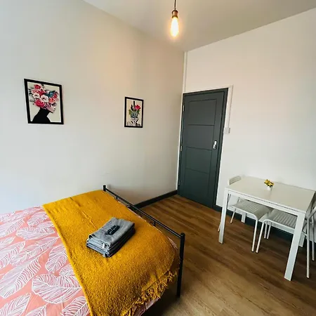 Kilburn Guest 167 * London