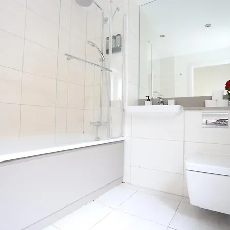 Luxury With 5 Bedrooms 公寓 伦敦