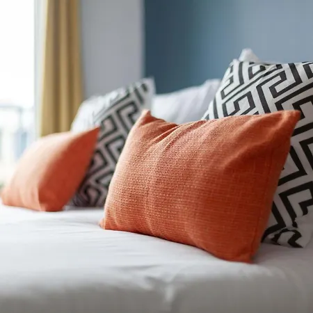 Apartment Top-rated Family Penthouse - King Size Bed & Free Parking Romford
