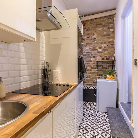 Cosy Studio Islington Apartment