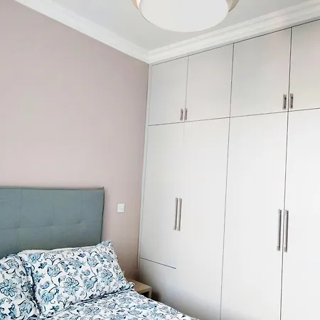 Apartment New Refurbished One Bed Flat In The West *