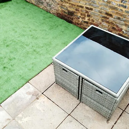 Apartment New Refurbished One Bed Flat In The West London