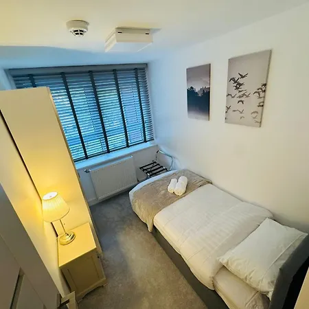 Homestay Goulden House A London