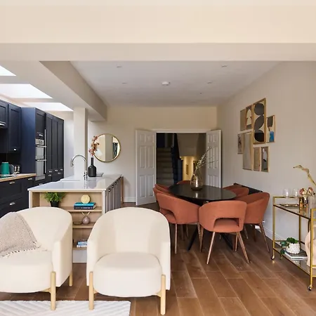 The Brondesbury Park - Sparkling 3bdr Flat With Garden 公寓 伦敦