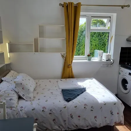 Cosy, Quiet, Flat *