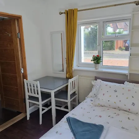 Cosy, Quiet, Flat Apartment *