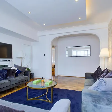 Knightsbridge Luxurious - Facing Harrods * London