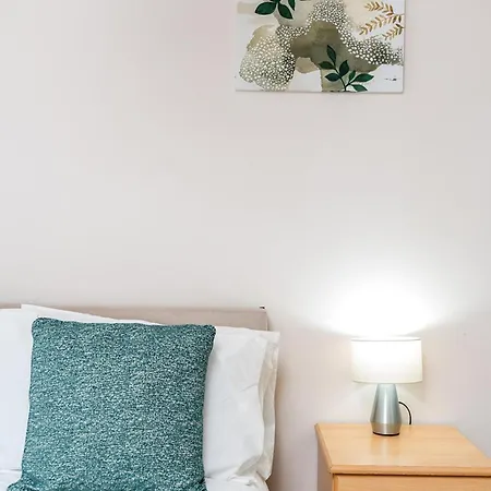 Canadawater-2bedroom-1bathroom-wifi-free Parking * London