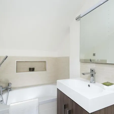 Perfect Kensington Mews House - Quiet Location * London