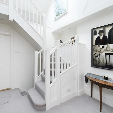 Perfect Kensington Mews House - Quiet Location Holiday home