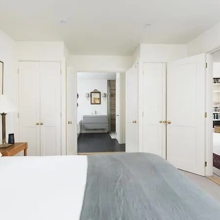 Perfect Kensington Mews House - Quiet Location Holiday home London
