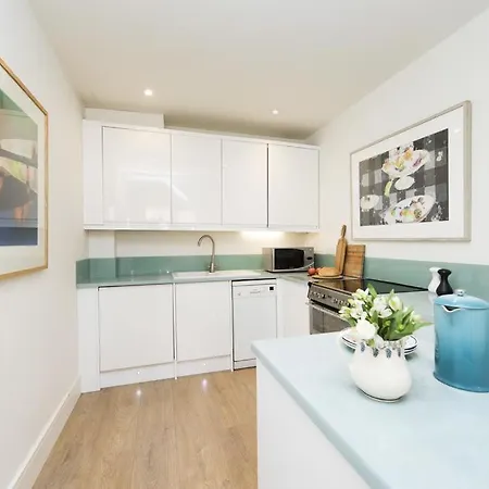 Perfect Kensington Mews House - Quiet Location London
