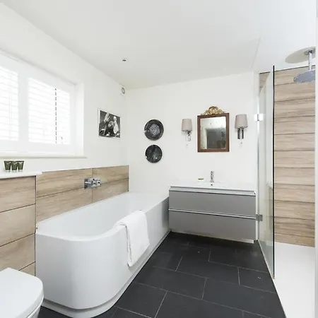 Perfect Kensington Mews House - Quiet Location Holiday home