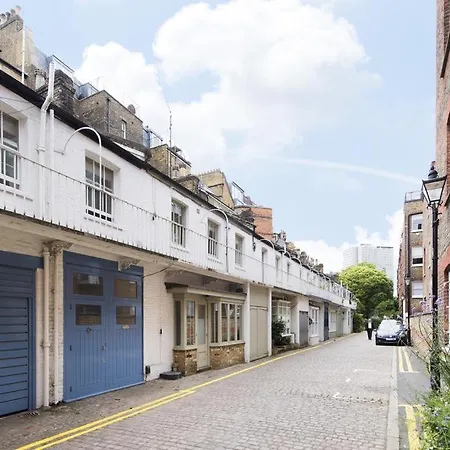 Perfect Kensington Mews House - Quiet Location * London