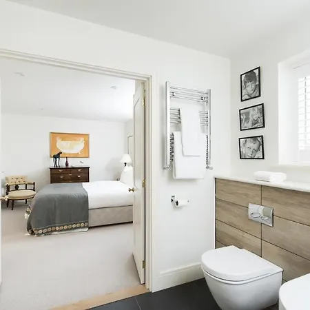 Perfect Kensington Mews House - Quiet Location Holiday home London