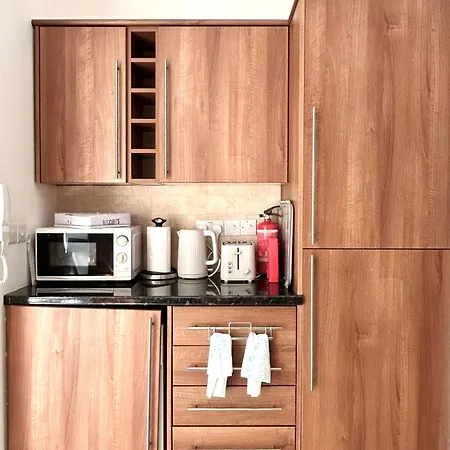Olympia Apartment *
