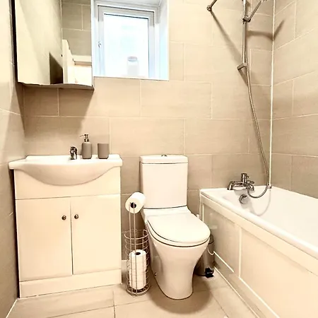 Olympia Apartment London