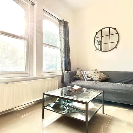 Olympia Apartment London