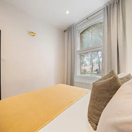 Comfortable 2 Bedroom In Shoreditch Apartment