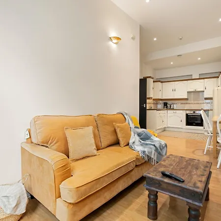 Comfortable 2 Bedroom In Shoreditch Apartment