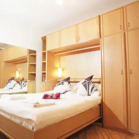 Apartasuites Emerald * London