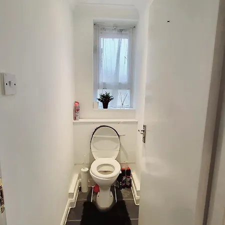 Huge And Affordable 3 Bedroom Flat In Hammersmith For 7 People With Welcome Breakfast Apartamento Londres