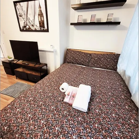 Apartamento Huge And Affordable 3 Bedroom Flat In Hammersmith For 7 People With Welcome Breakfast