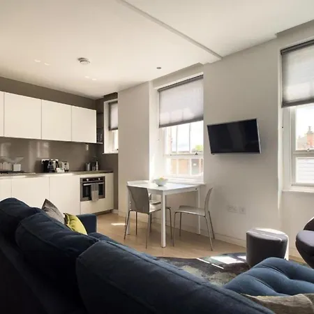 Wells Court By Aeria Apartment
