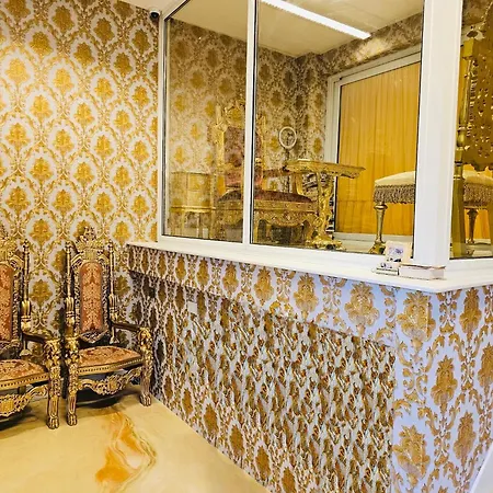 Glam Homestay