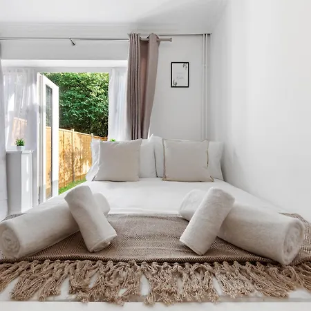 The Kensal - Cosy Long Term Apartment