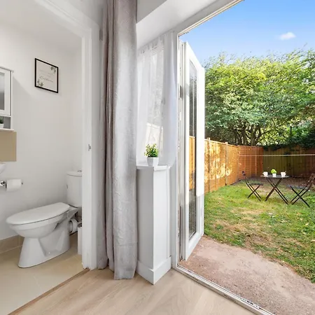 Apartment The Kensal - Modern, Warm & Cosy *