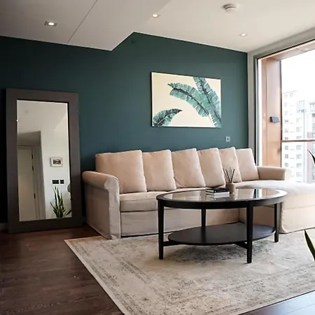 Chic Luxury Living In Battersea Power Station
