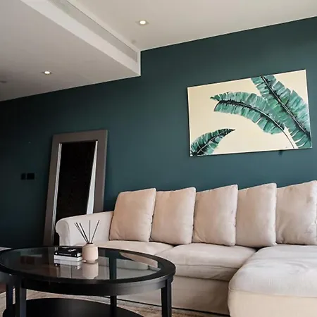 Apartment Chic Luxury Living In Battersea Power Station