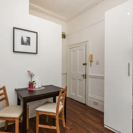 Lovely With Park View In Camden Kings Cross Zone1 Apartment London