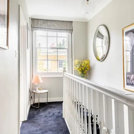 Magical Georgian Maisonette, Angel, Islington Apartment