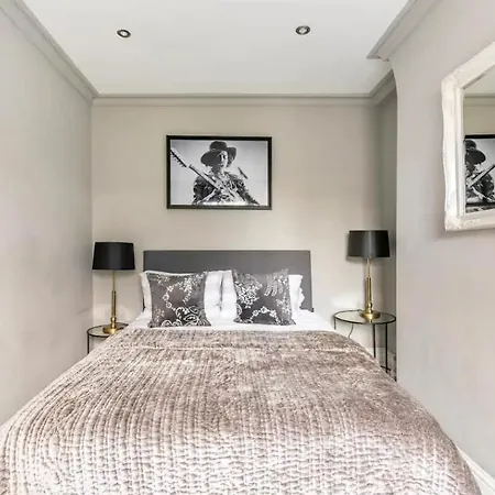 Apartment Magical Georgian Maisonette, Angel, Islington