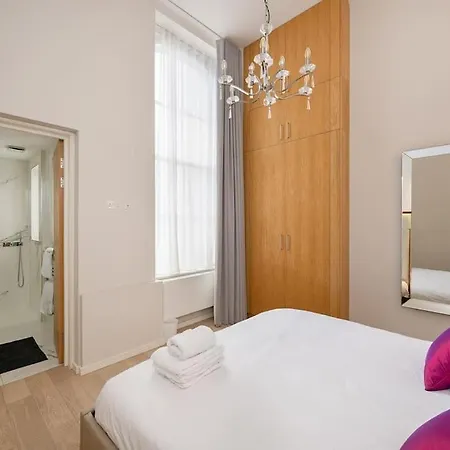 Presidential With 14ft High Ceilings & Private Elevator Apartment