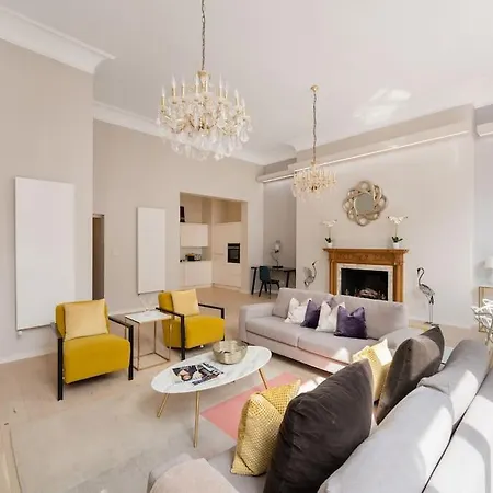 Presidential With 14ft High Ceilings & Private Elevator Apartment *