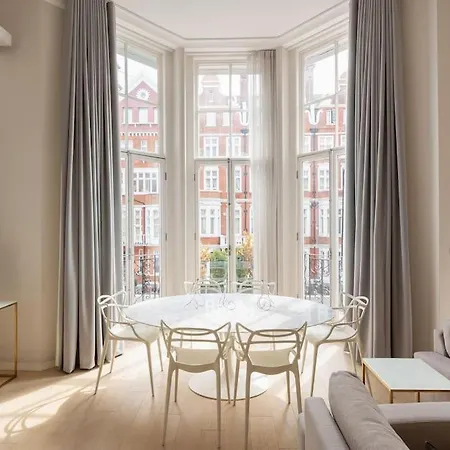 Presidential With 14ft High Ceilings & Private Elevator London