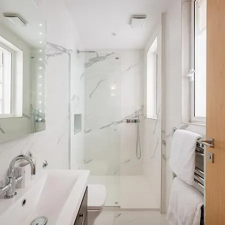 Presidential With 14ft High Ceilings & Private Elevator * London